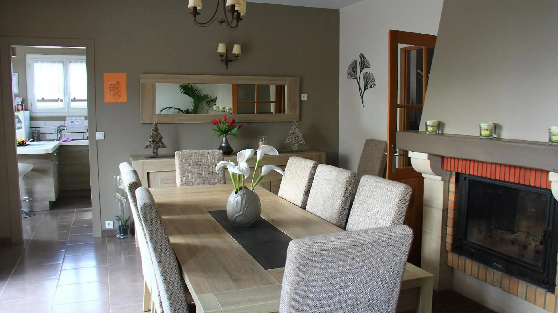 Roissy Chambres 3*, Ρουασί-αν-Φρανς