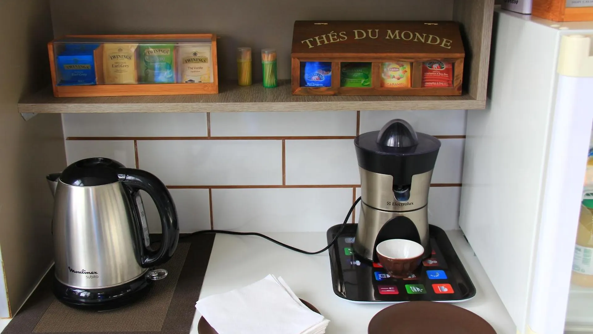 Roissy Chambres Bed & Breakfast France