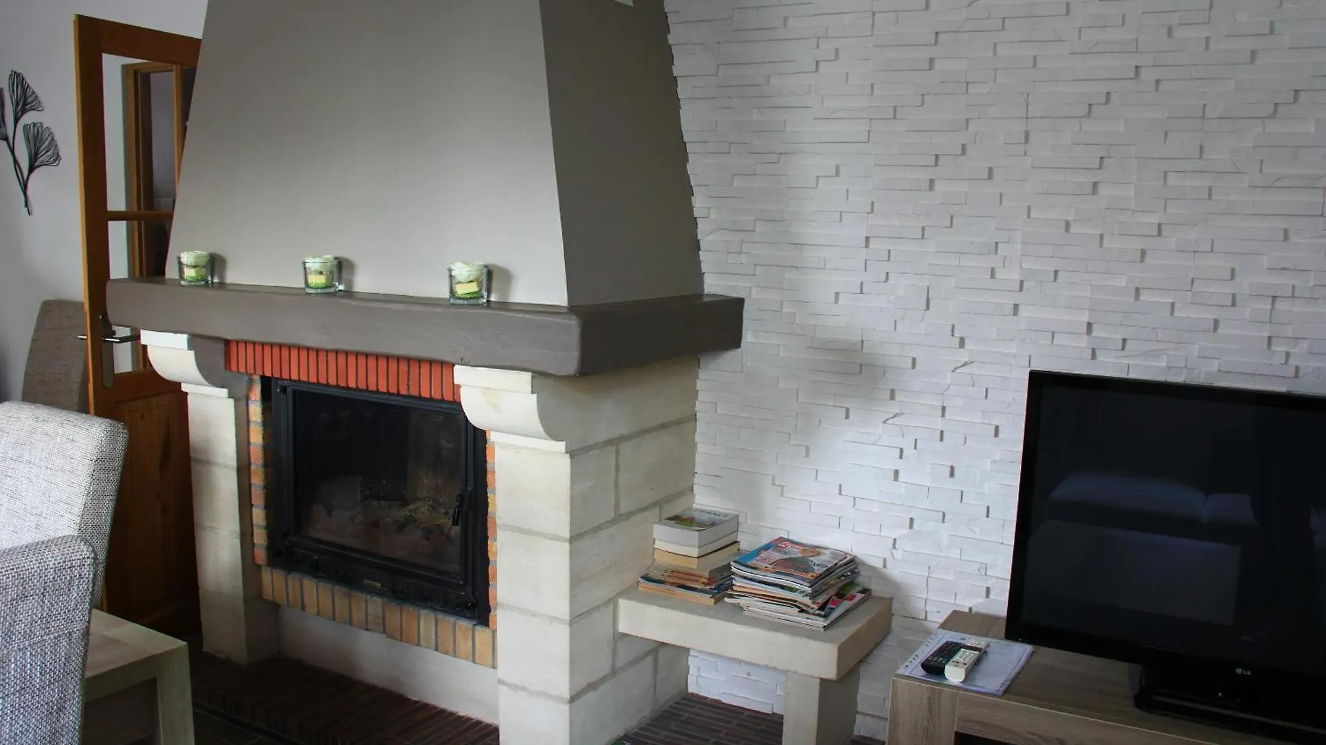 Roissy Chambres Bed & Breakfast  Roissy-en-France