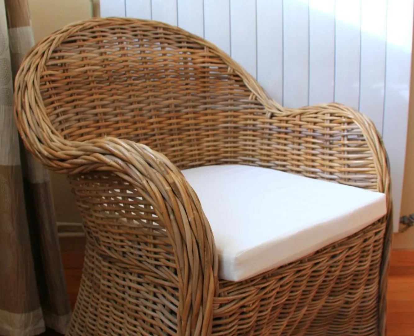 Roissy Chambres Bed & Breakfast