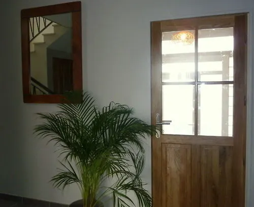 Roissy Chambres Bed & Breakfast France