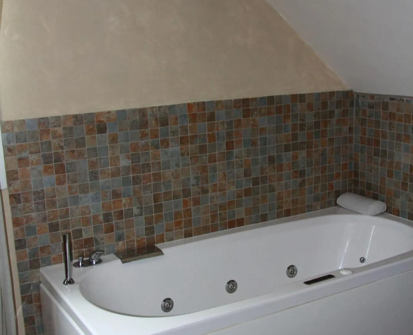 ***  Roissy Chambres Bed & Breakfast France