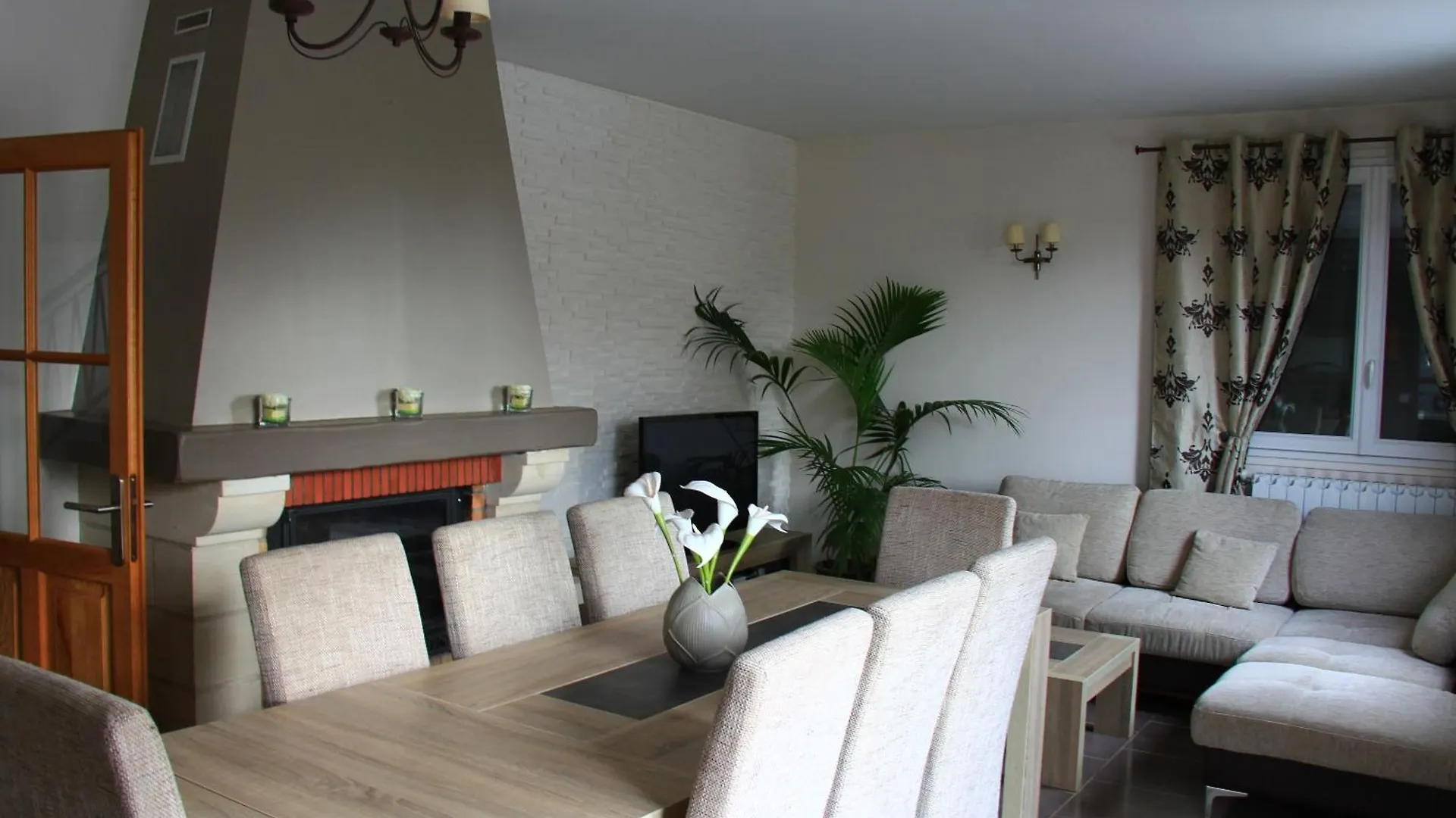 ***  Roissy Chambres Bed & Breakfast France